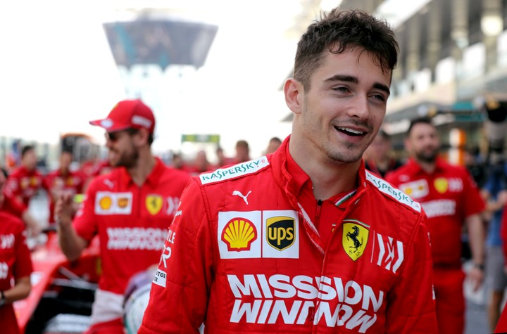 Formula 1 je späť! Leclerc sa premával ulicami Maranella